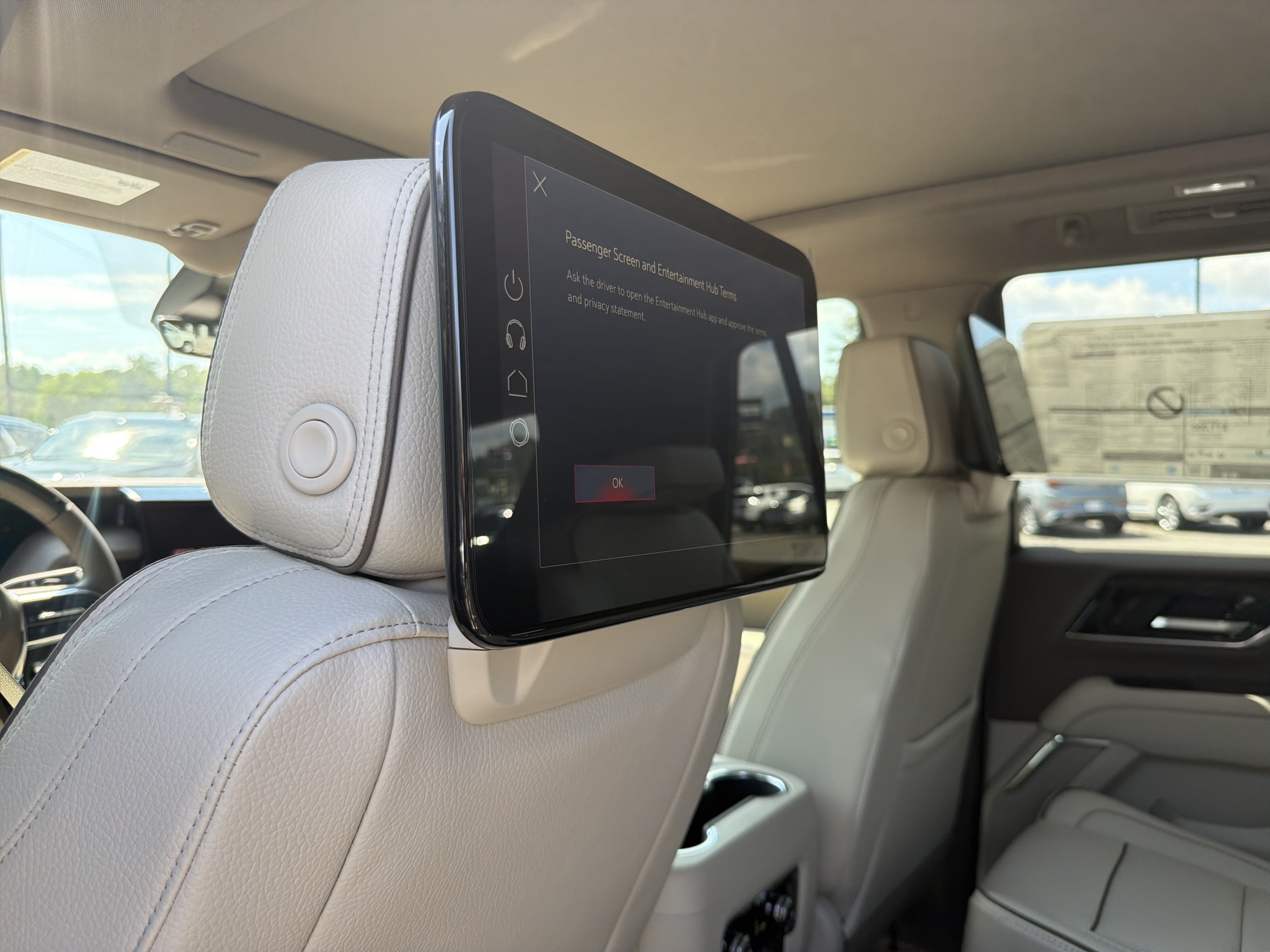 New 2026 GMC Yukon Denali w/ Advanced Technology Package AWD/4WD image 23