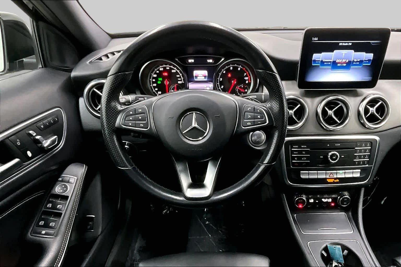 Used 2020 Mercedes-Benz GLA 250 w/ Premium Package image 6
