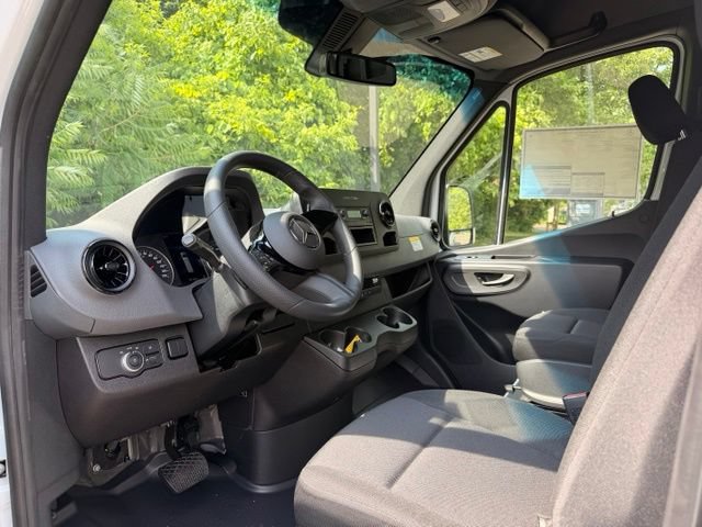 New 2026 Mercedes-Benz Sprinter 2500 image 10
