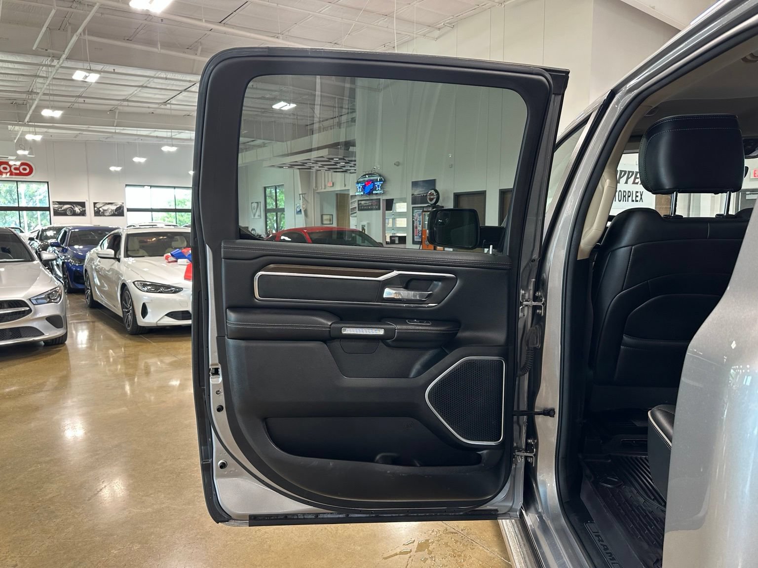 Used 2021 RAM 1500 Laramie AWD/4WD image 36