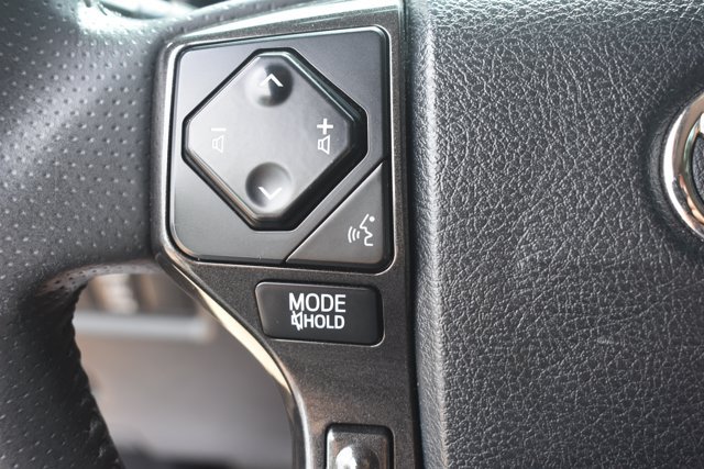 Used 2021 Toyota 4Runner TRD Off-Road Premium AWD/4WD image 20