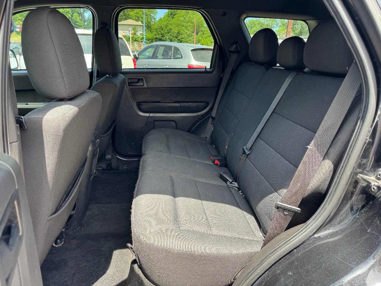 Used 2011 Ford Escape XLT image 12