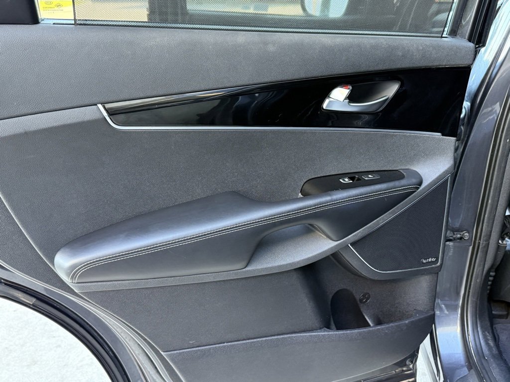 Used 2018 Kia Sorento SX image 21