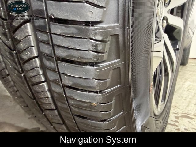 Used 2025 Ford Explorer ST-Line AWD/4WD image 12