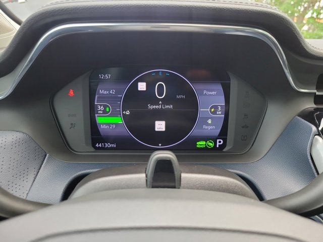 Used 2023 Chevrolet Bolt EUV Premier w/ Sun & Sound Package FWD image 21