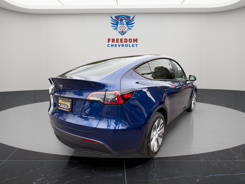 Used 2024 Tesla Model Y Long Range AWD/4WD image 6