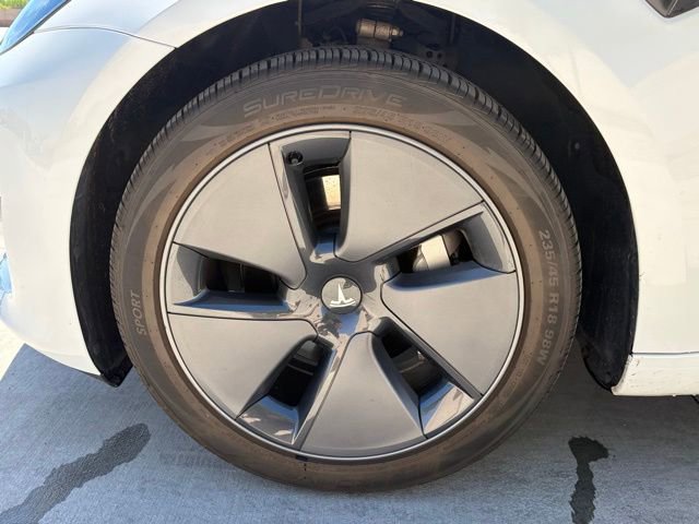 Used 2023 Tesla Model 3 Standard Range image 6