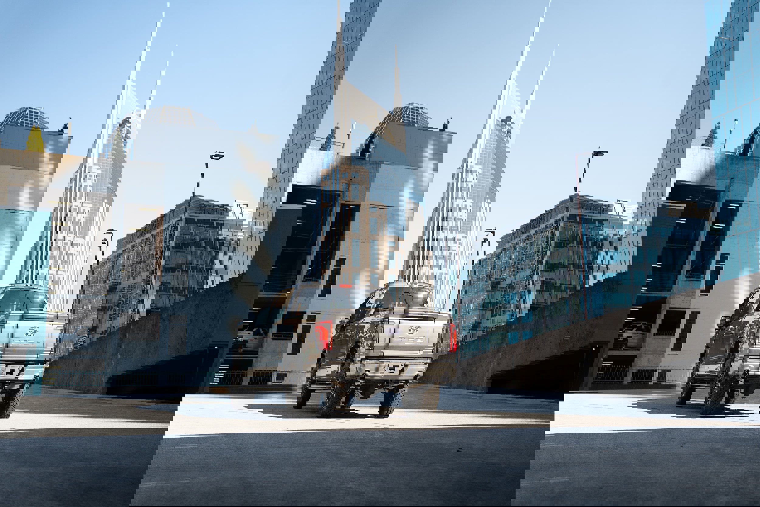 Used 2025 Ford F150 Lariat w/ Equipment Group 502A High image 8