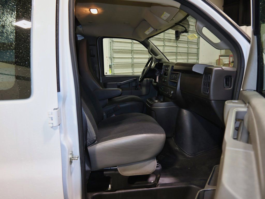 Certified 2024 GMC Savana 2500 w/ Driver Convenience Package image 19