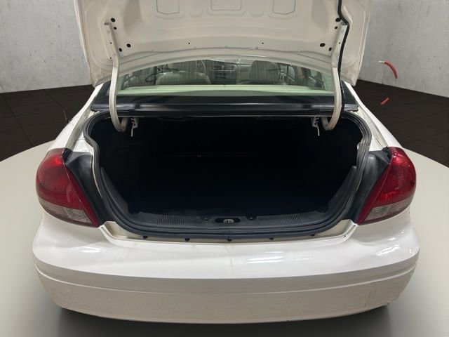 Used 2005 Ford Taurus SEL image 24