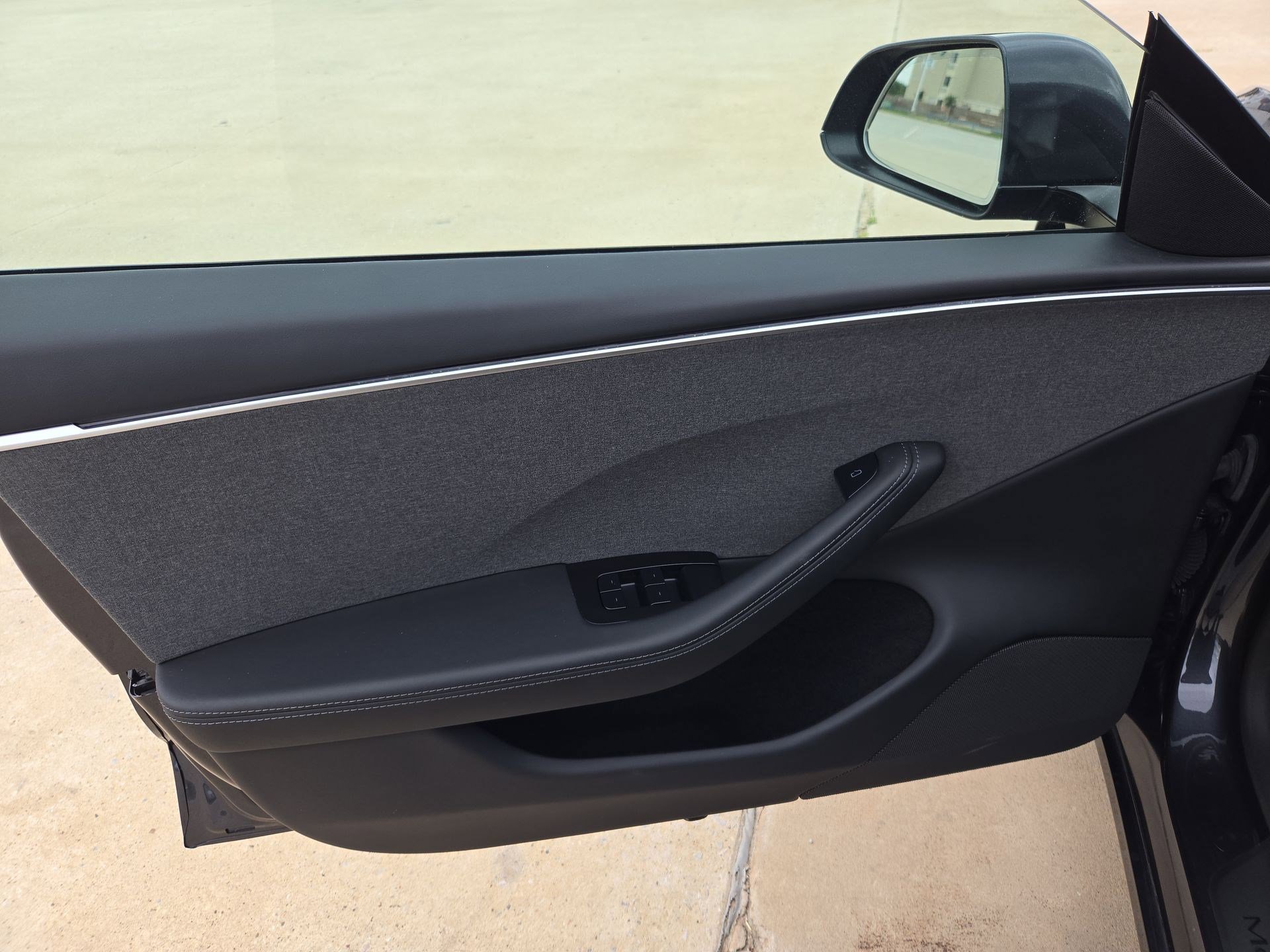 Used 2024 Tesla Model 3 Standard Range RWD image 13
