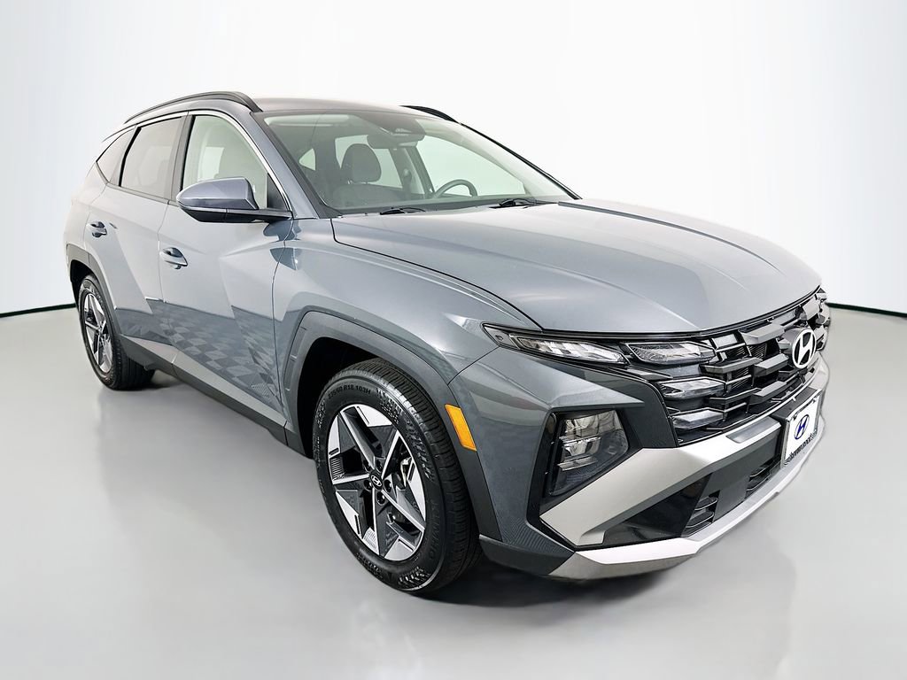 Certified 2025 Hyundai Tucson SEL FWD image 3