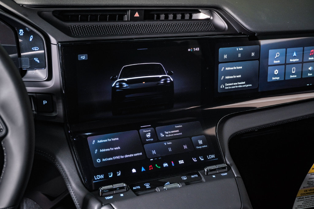 New 2026 Porsche Cayenne S AWD/4WD image 25