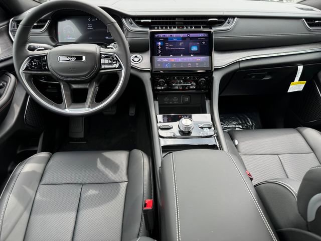 New 2025 Jeep Grand Cherokee Overland image 15