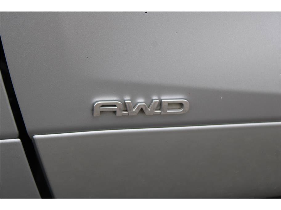 Used 2021 Toyota Highlander XLE AWD/4WD image 39