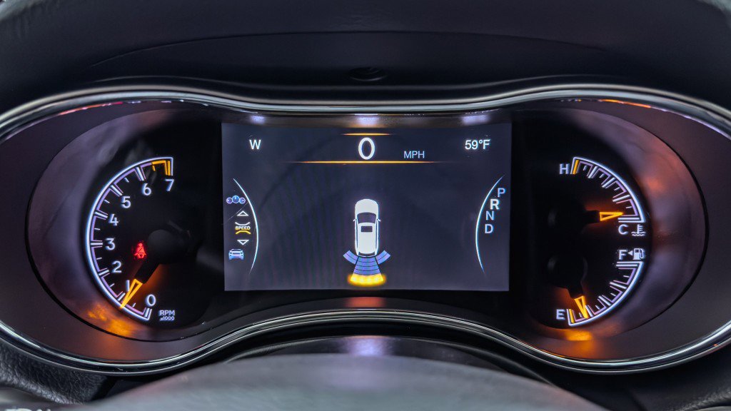 Used 2021 Jeep Grand Cherokee Limited image 33