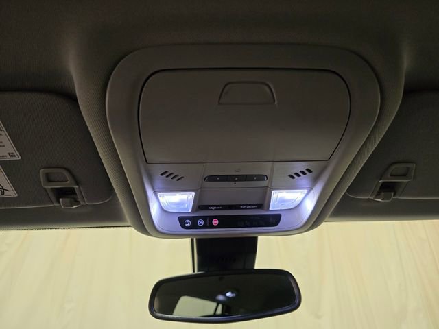 Used 2020 GMC Terrain SLT w/ Preferred Package image 25