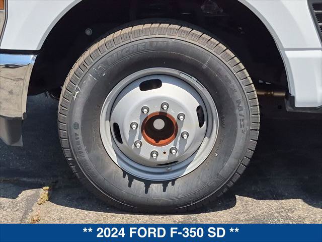 New 2024 Ford F350 XLT w/ XLT Value Package RWD image 9