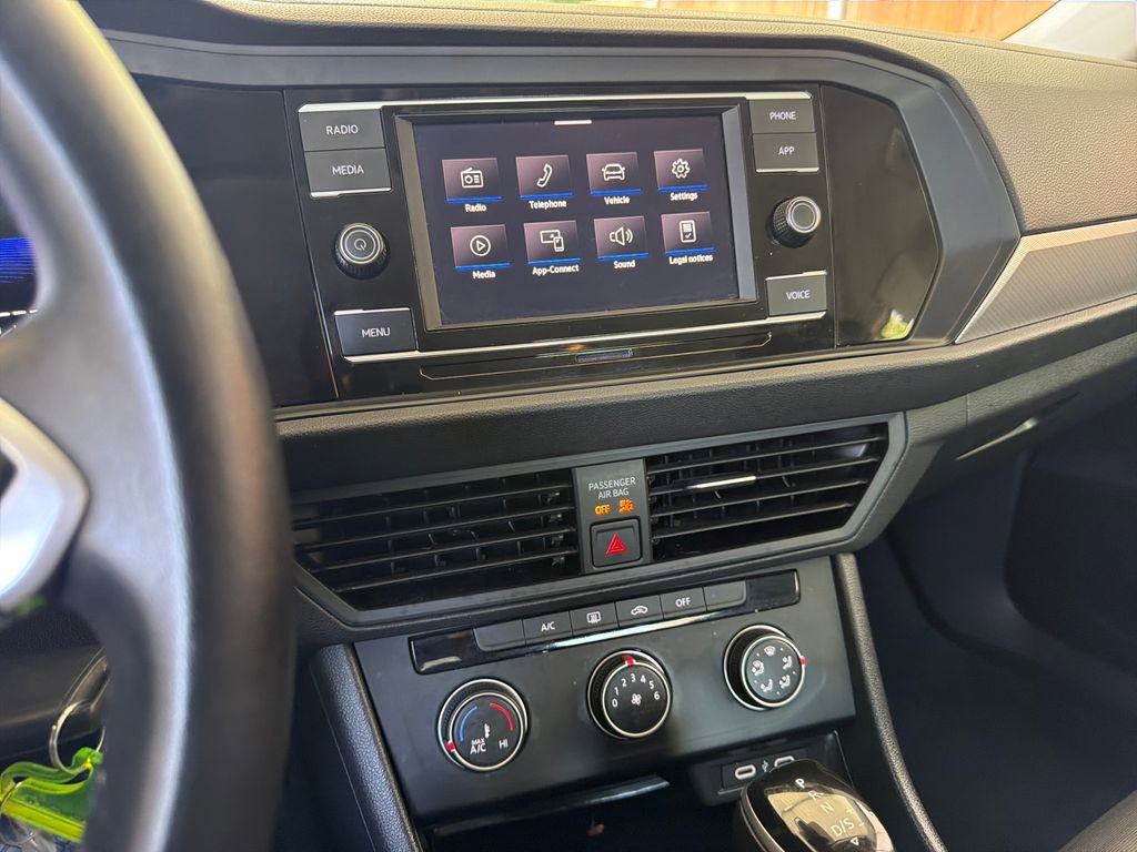 Used 2024 Volkswagen Jetta S image 23