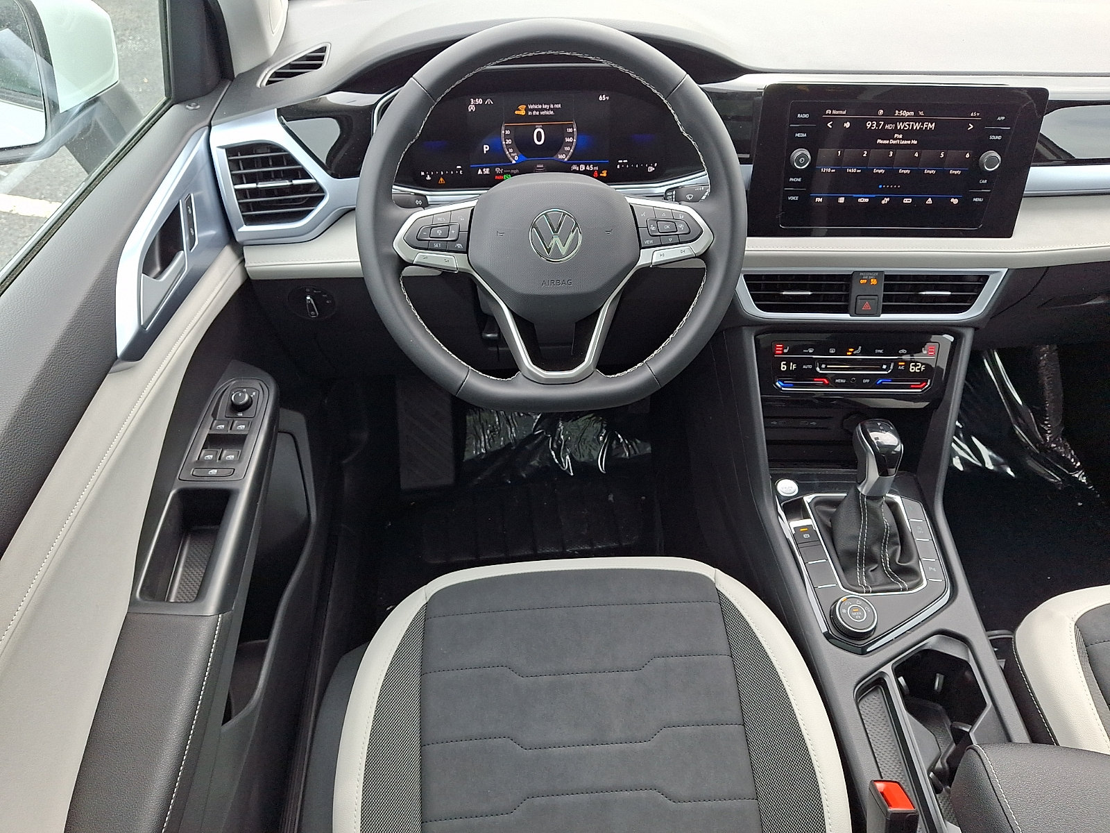 New 2026 Volkswagen Taos SE AWD/4WD image 7