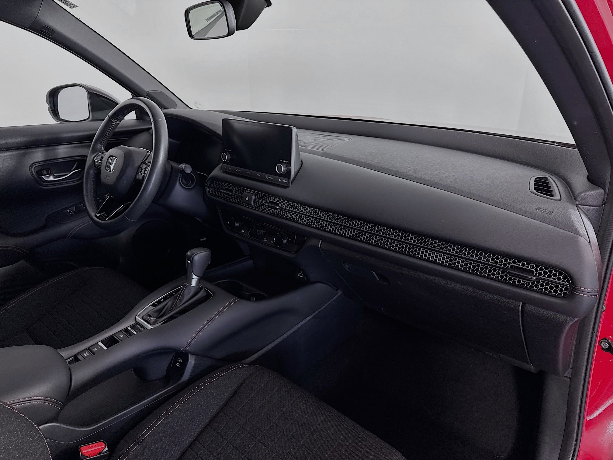Certified 2024 Honda HR-V Sport image 27