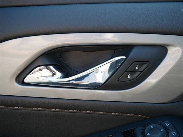 Used 2022 Chevrolet Traverse Premier w/ Redline Edition image 26