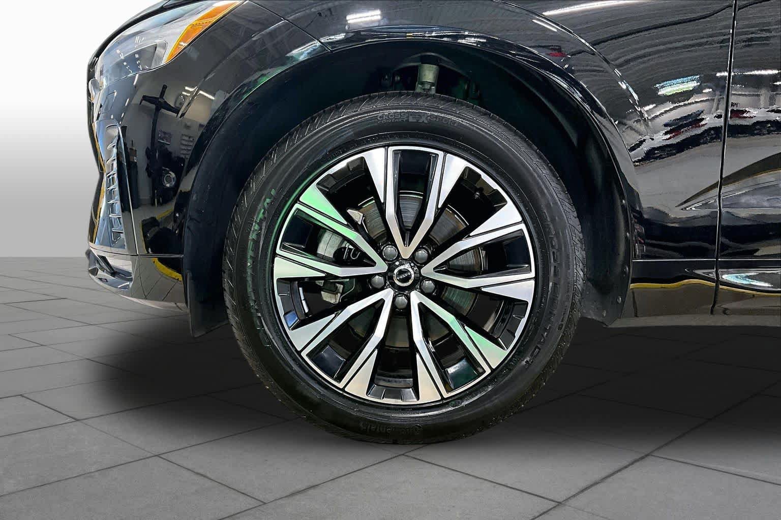 Certified 2024 Volvo XC60 B5 Plus w/ Protection Package Premier AWD/4WD image 11