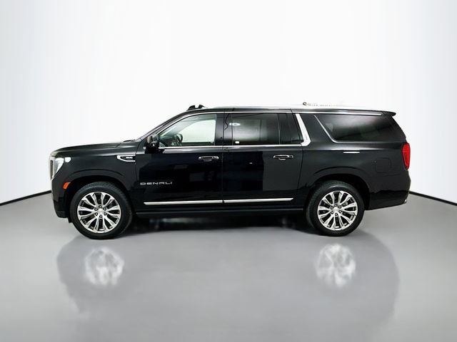 Used 2022 GMC Yukon XL Denali image 4