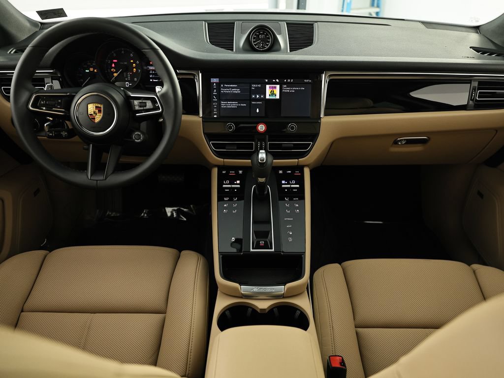 New 2026 Porsche Macan AWD/4WD image 29