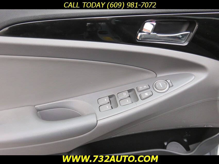 Used 2011 Hyundai Sonata Limited w/ Navigation Pkg 5 FWD image 30