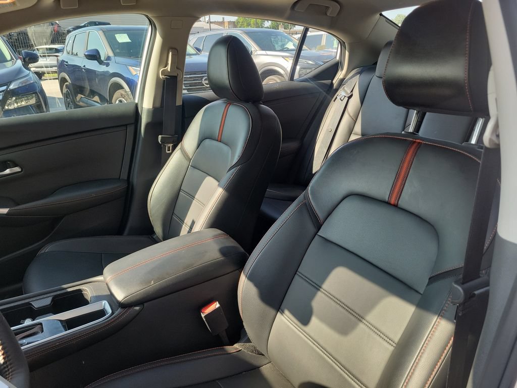 Used 2024 Nissan Sentra SR w/ SR Premium Package FWD image 16