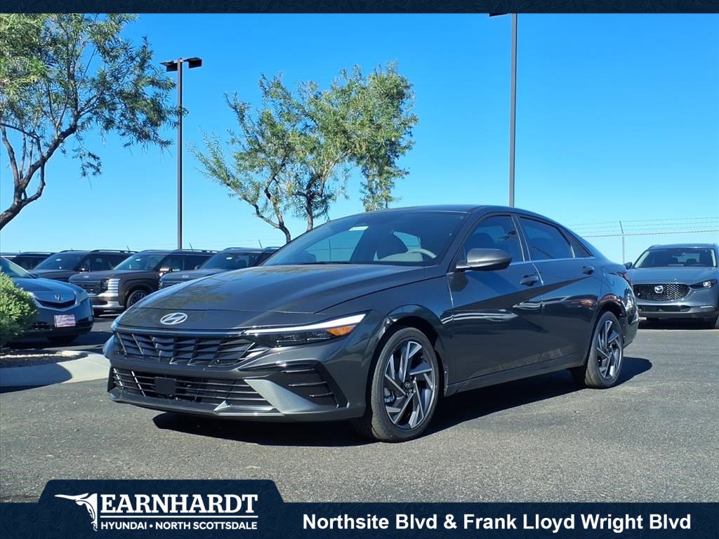 New 2025 Hyundai Elantra SEL