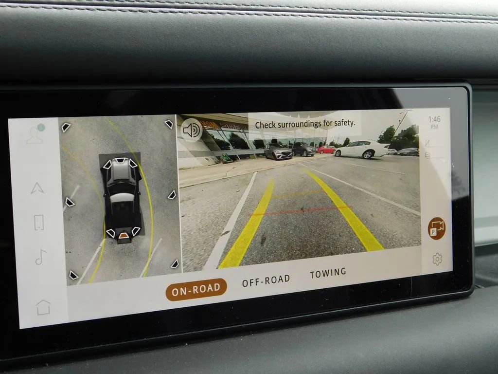 Used 2024 Land Rover Defender 90 S image 16