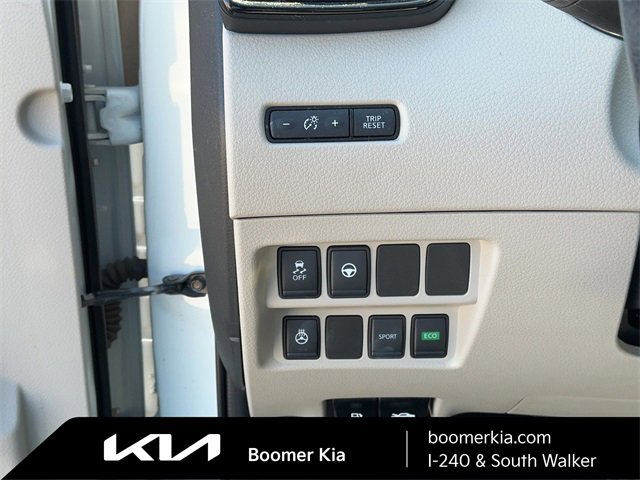 Used 2021 Nissan Rogue Sport SV w/ Technology Package image 18