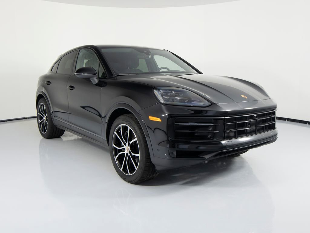 Certified 2025 Porsche Cayenne Coupe image 12