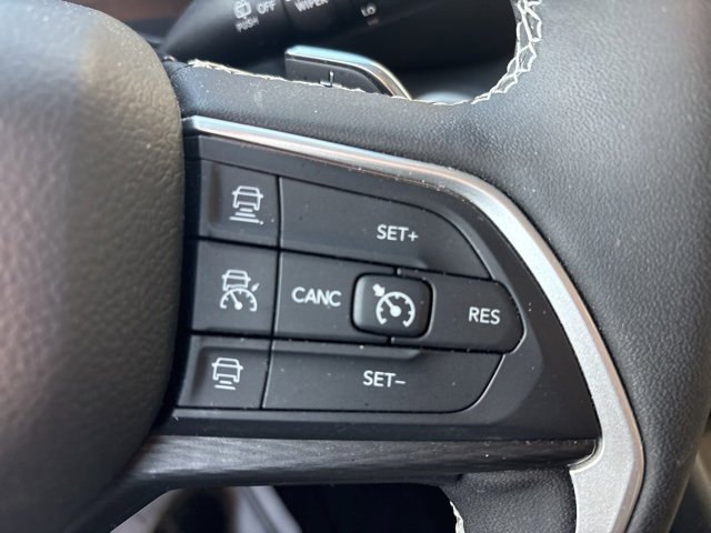 Used 2023 Jeep Grand Cherokee L Laredo w/ Luxury Tech Group I image 20