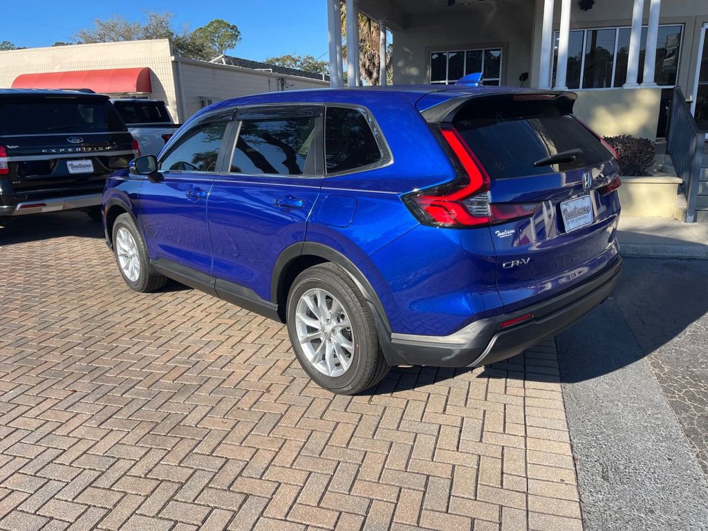 Used 2024 Honda CR-V EX image 3