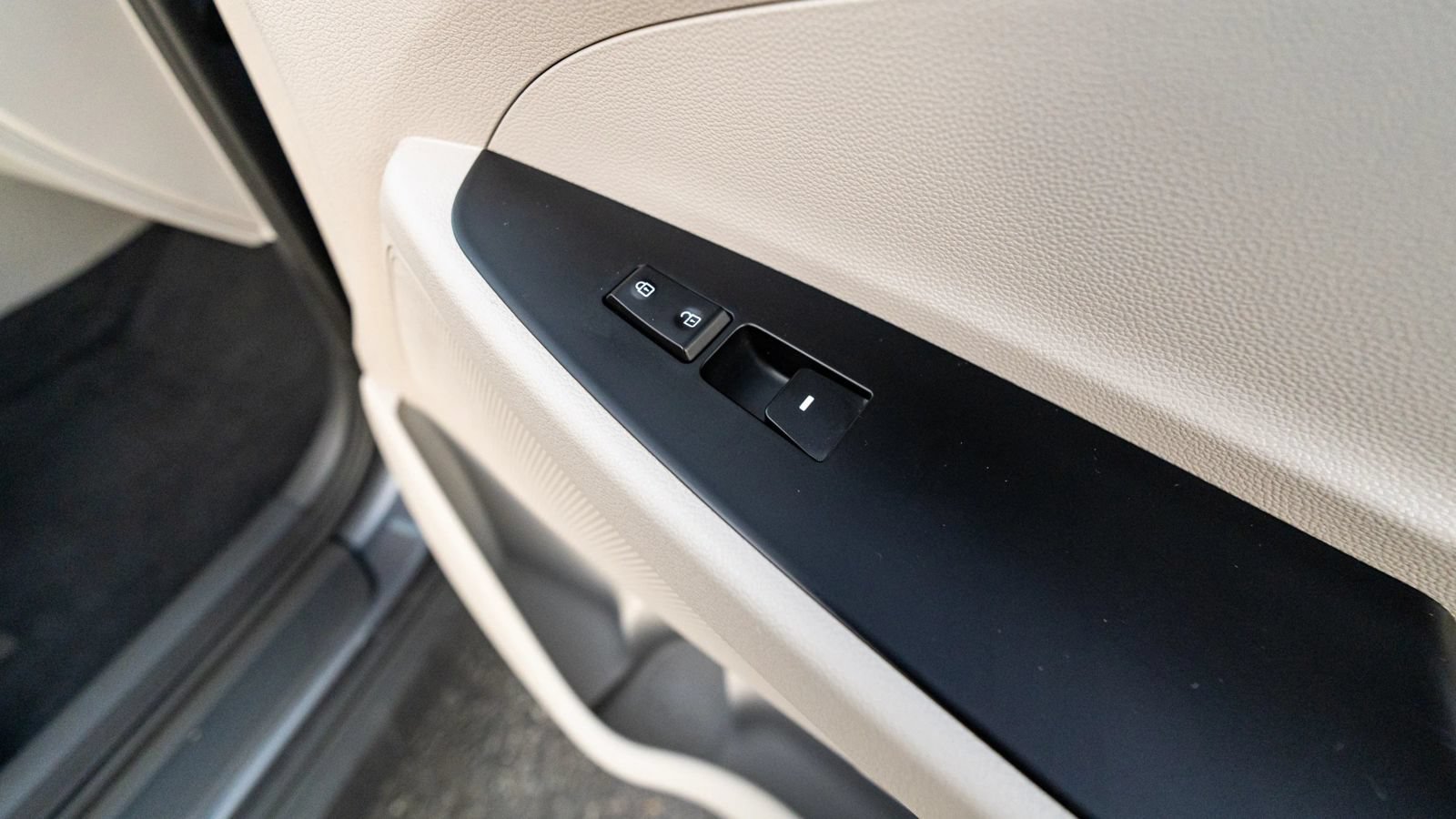 Used 2019 Hyundai Tucson SE w/ Cargo Package FWD image 14