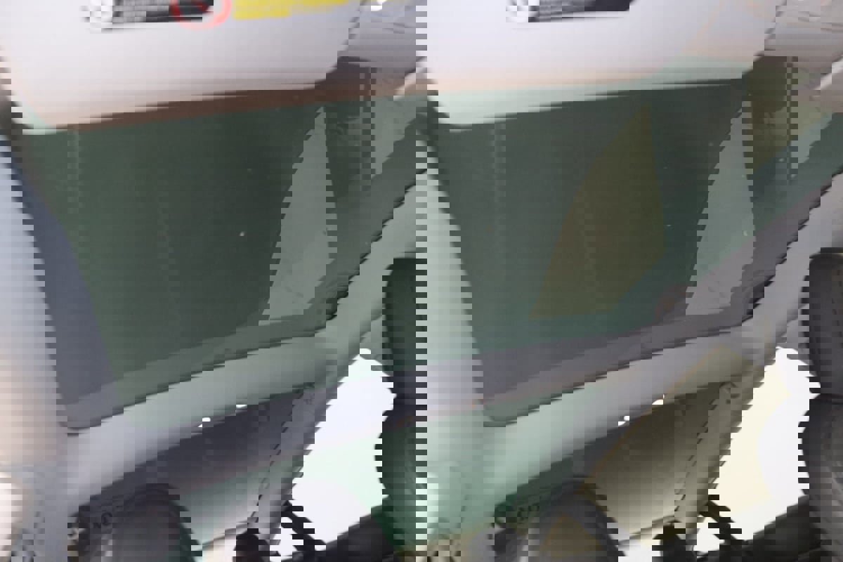 Used 2020 Tesla Model 3 Standard Range image 12