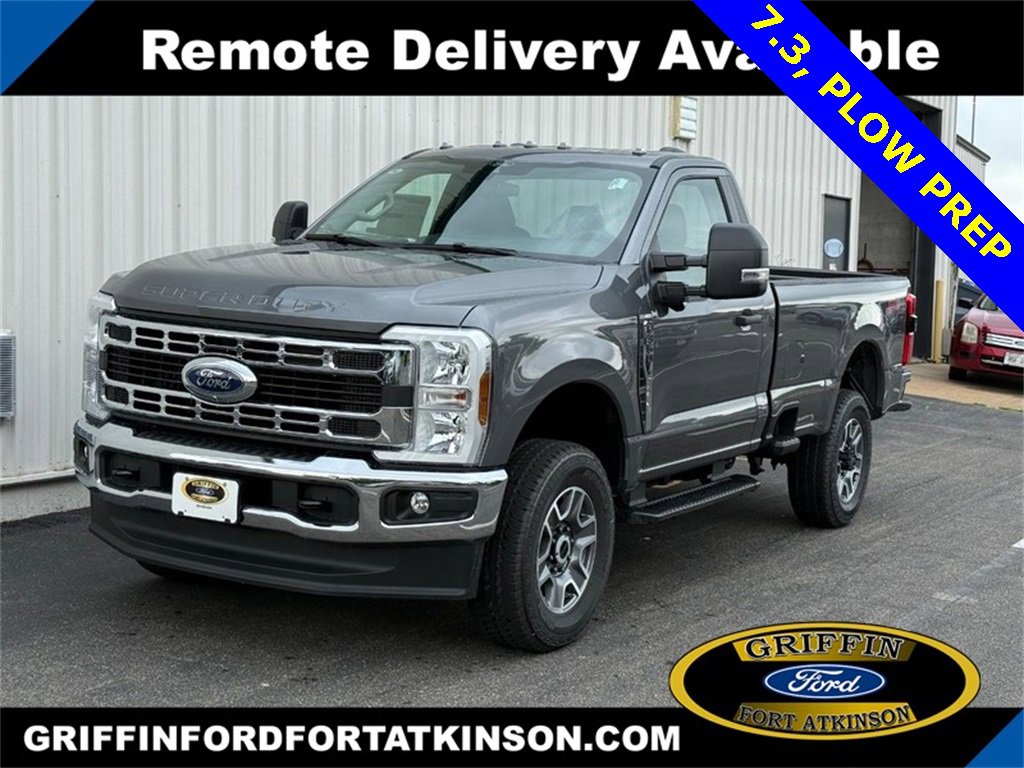New 2025 Ford F350 XLT w/ 360-Degree Camera Package