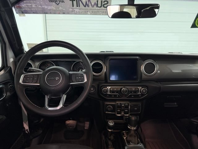Used 2023 Jeep Wrangler Unlimited Sahara w/ Cold Weather Group AWD/4WD image 28