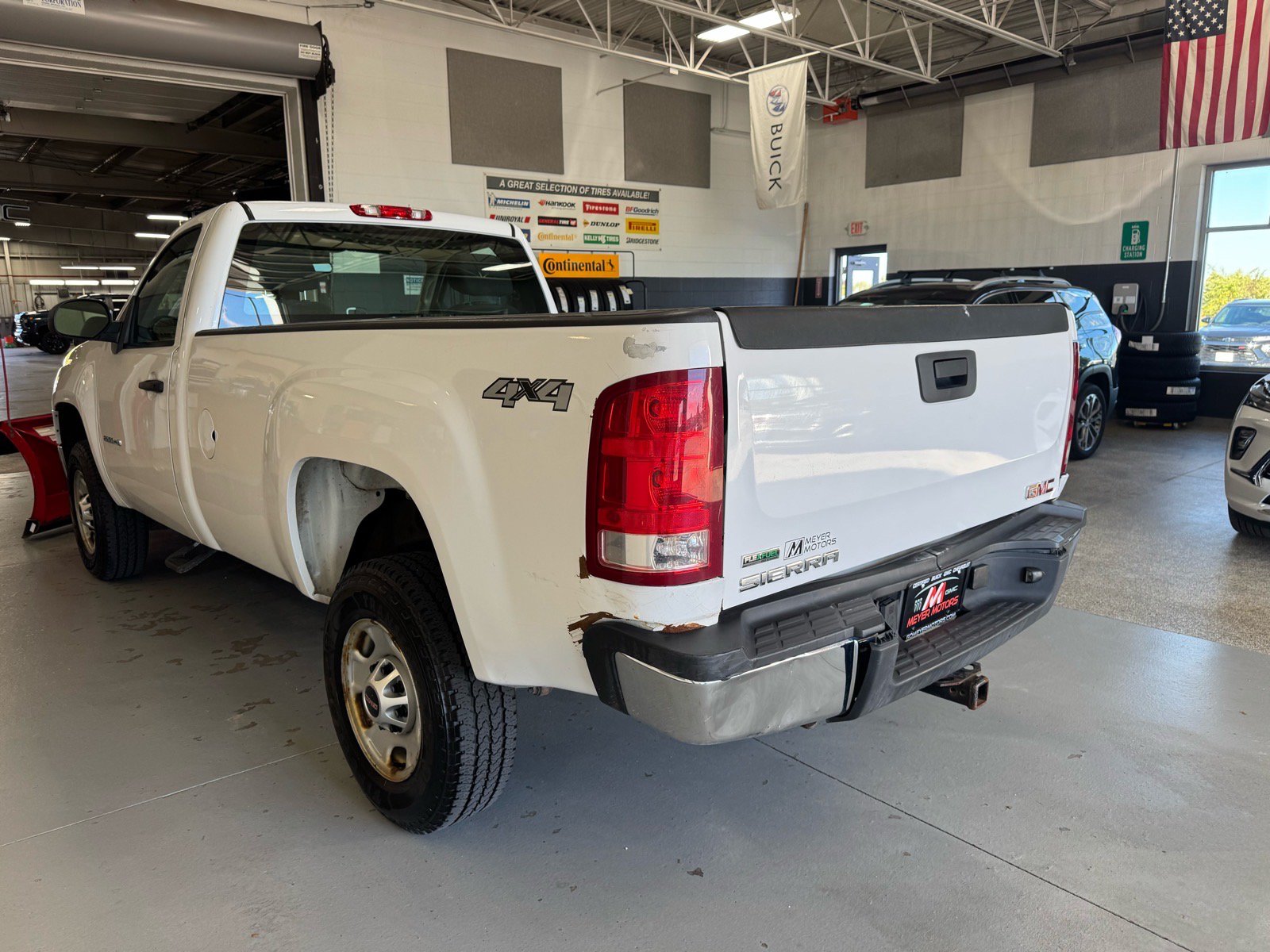 Used 2012 GMC Sierra 2500 W/T w/ Snow Plow Prep Package AWD/4WD image 10