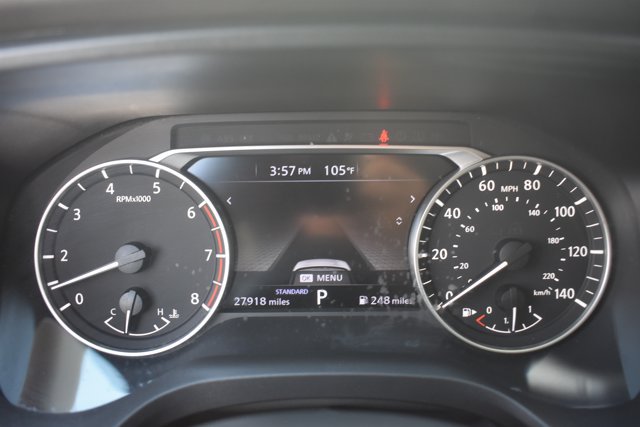 Used 2023 Nissan Rogue SL FWD image 23