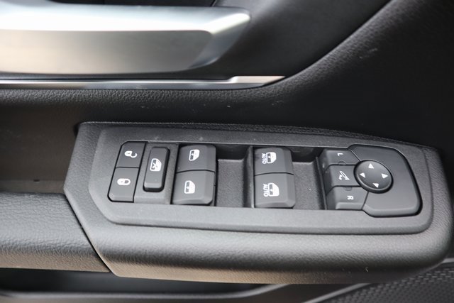 New 2026 RAM 1500 4x4 Crew Cab image 7