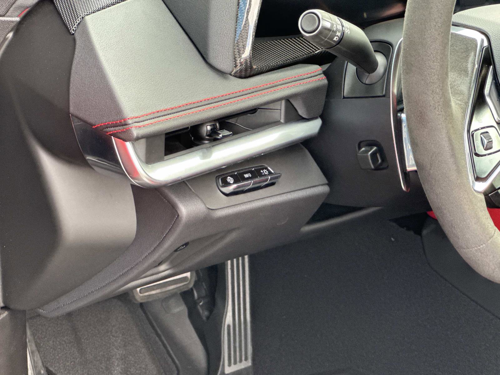 Used 2022 Chevrolet Corvette Stingray Preferred Cpe w/ Z51 Performance Package image 13