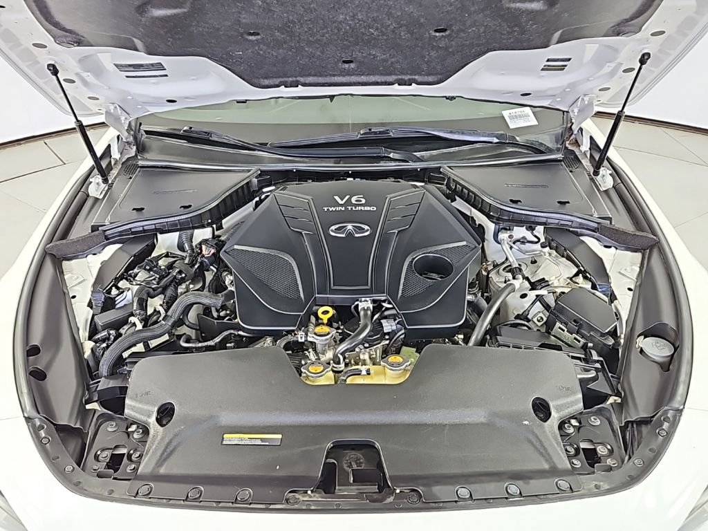 Used 2019 INFINITI Q60 3.0t w/ Cargo Package RWD image 6