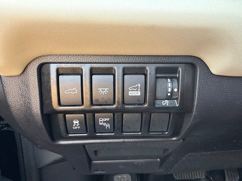 Used 2021 Subaru Ascent Limited w/ Technology Package AWD/4WD image 15