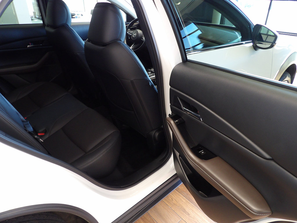 Certified 2023 MAZDA CX-30 AWD 2.5 S w/ Premium Package image 14