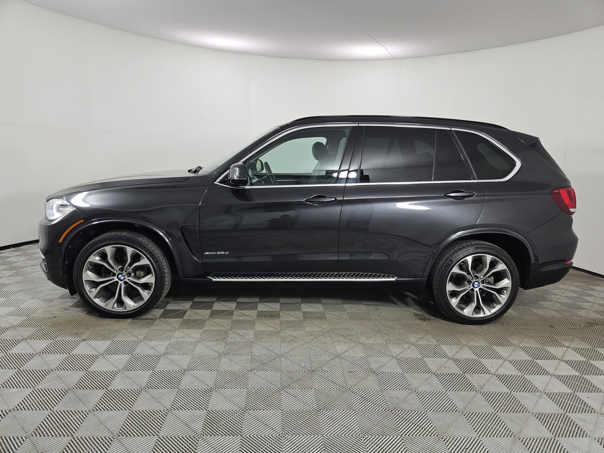Used 2016 BMW X5 xDrive35d AWD/4WD image 4