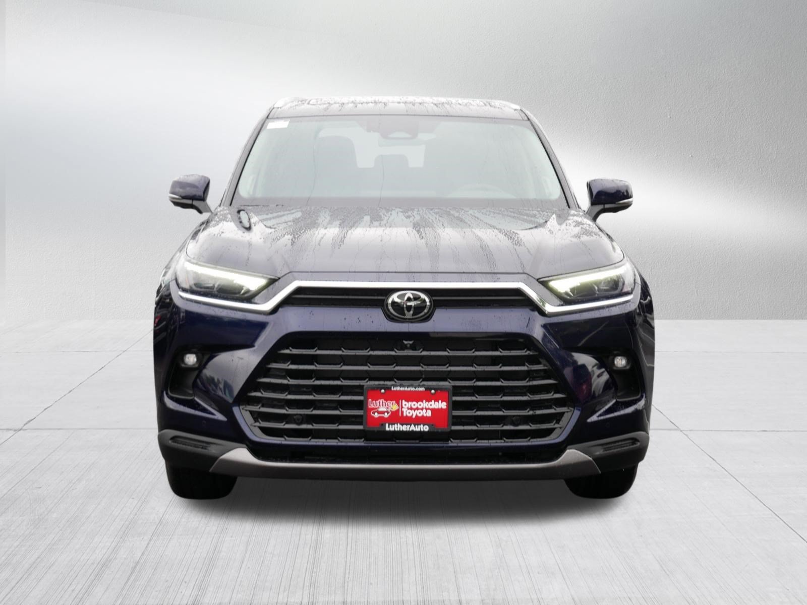 Certified 2026 Toyota Grand Highlander AWD image 2